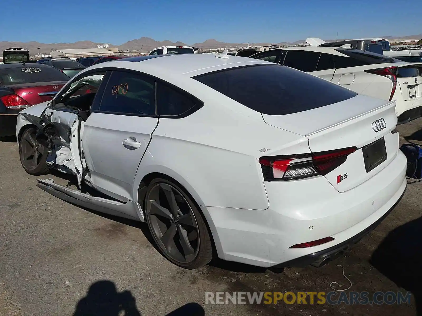 3 Photograph of a damaged car WAUB4CF52KA092790 AUDI S5/RS5 2019