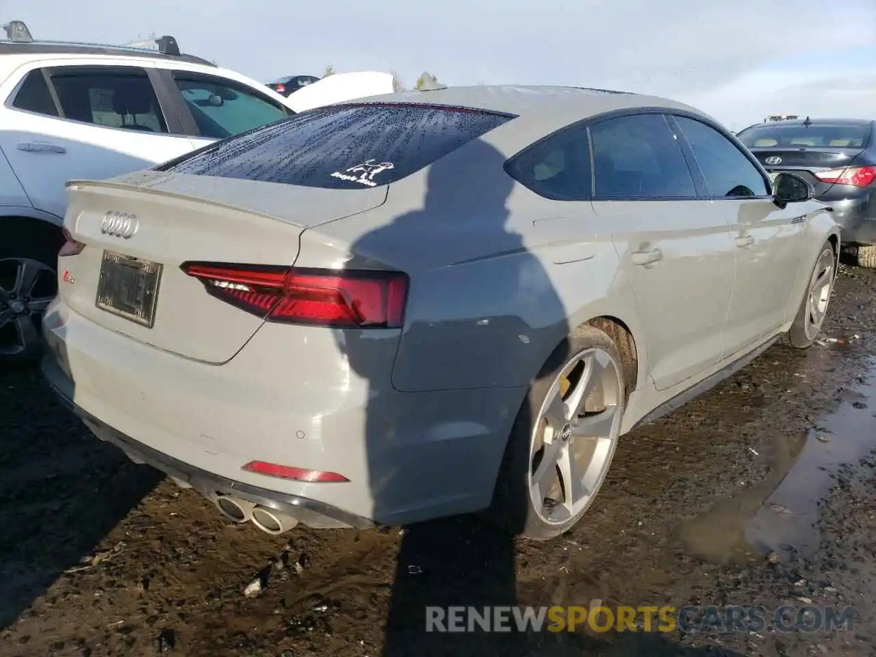 4 Photograph of a damaged car WAUB4CF52KA100256 AUDI S5/RS5 2019