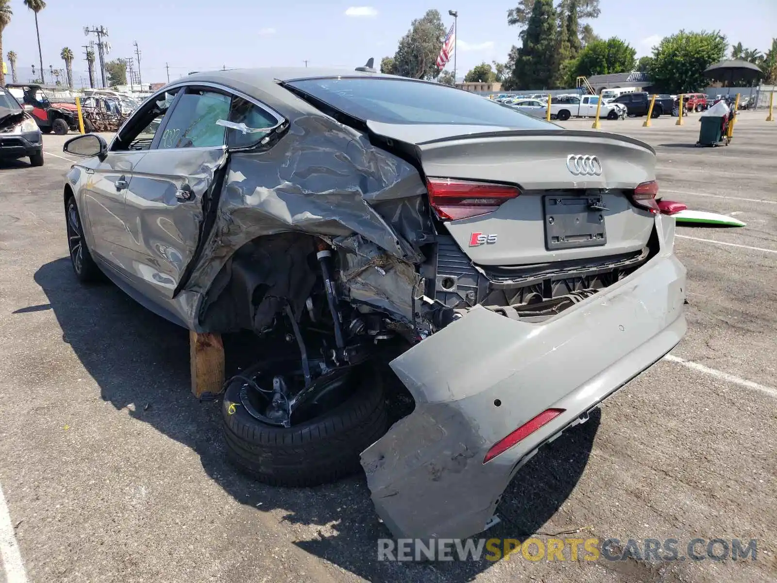 3 Photograph of a damaged car WAUB4CF54KA003978 AUDI S5/RS5 2019