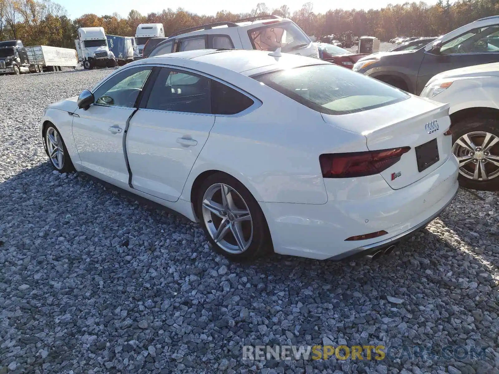 3 Photograph of a damaged car WAUB4CF55KA003052 AUDI S5/RS5 2019