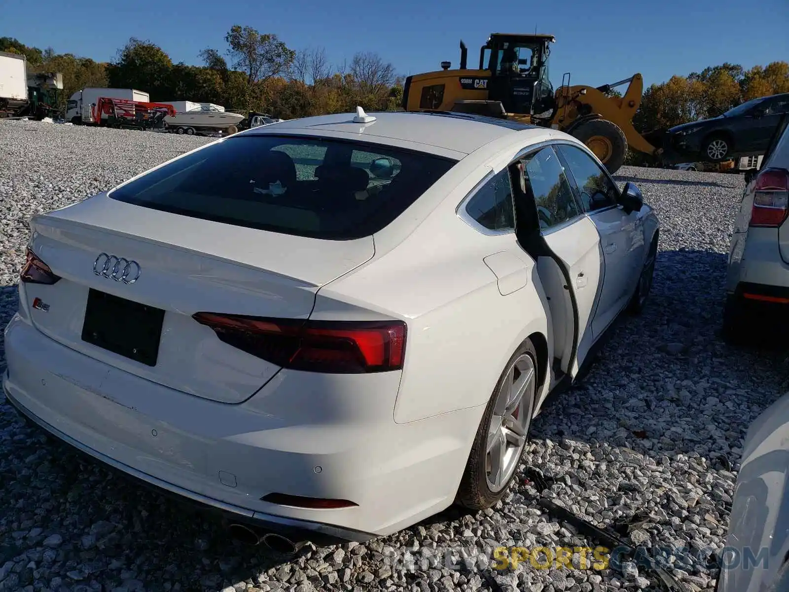 4 Photograph of a damaged car WAUB4CF55KA003052 AUDI S5/RS5 2019