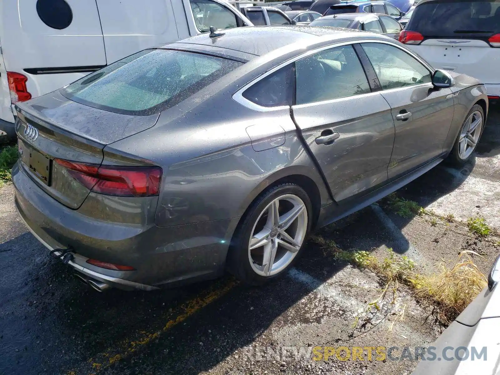 4 Photograph of a damaged car WAUB4CF59KA003636 AUDI S5/RS5 2019