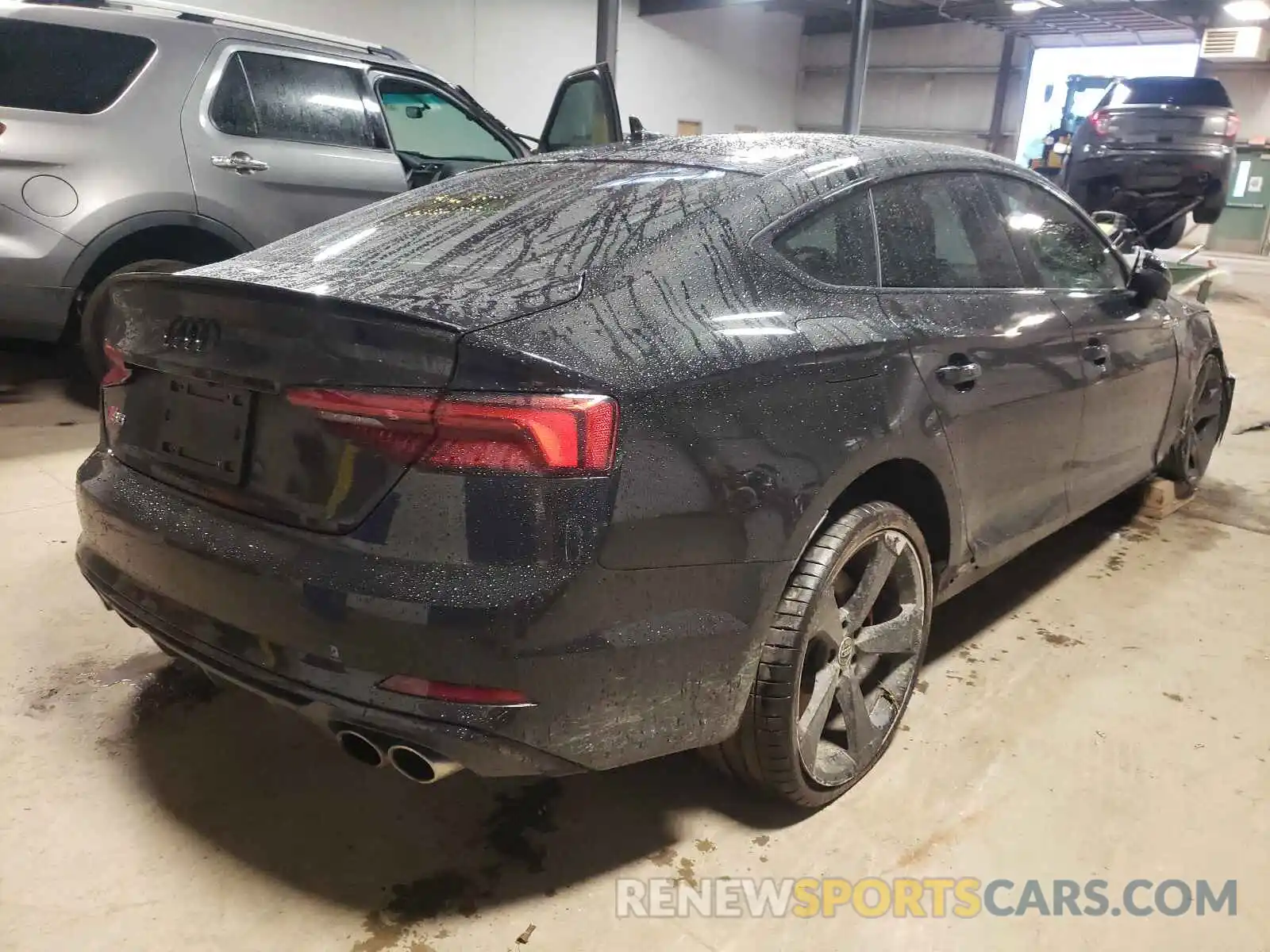 4 Photograph of a damaged car WAUB4CF59KA062685 AUDI S5/RS5 2019