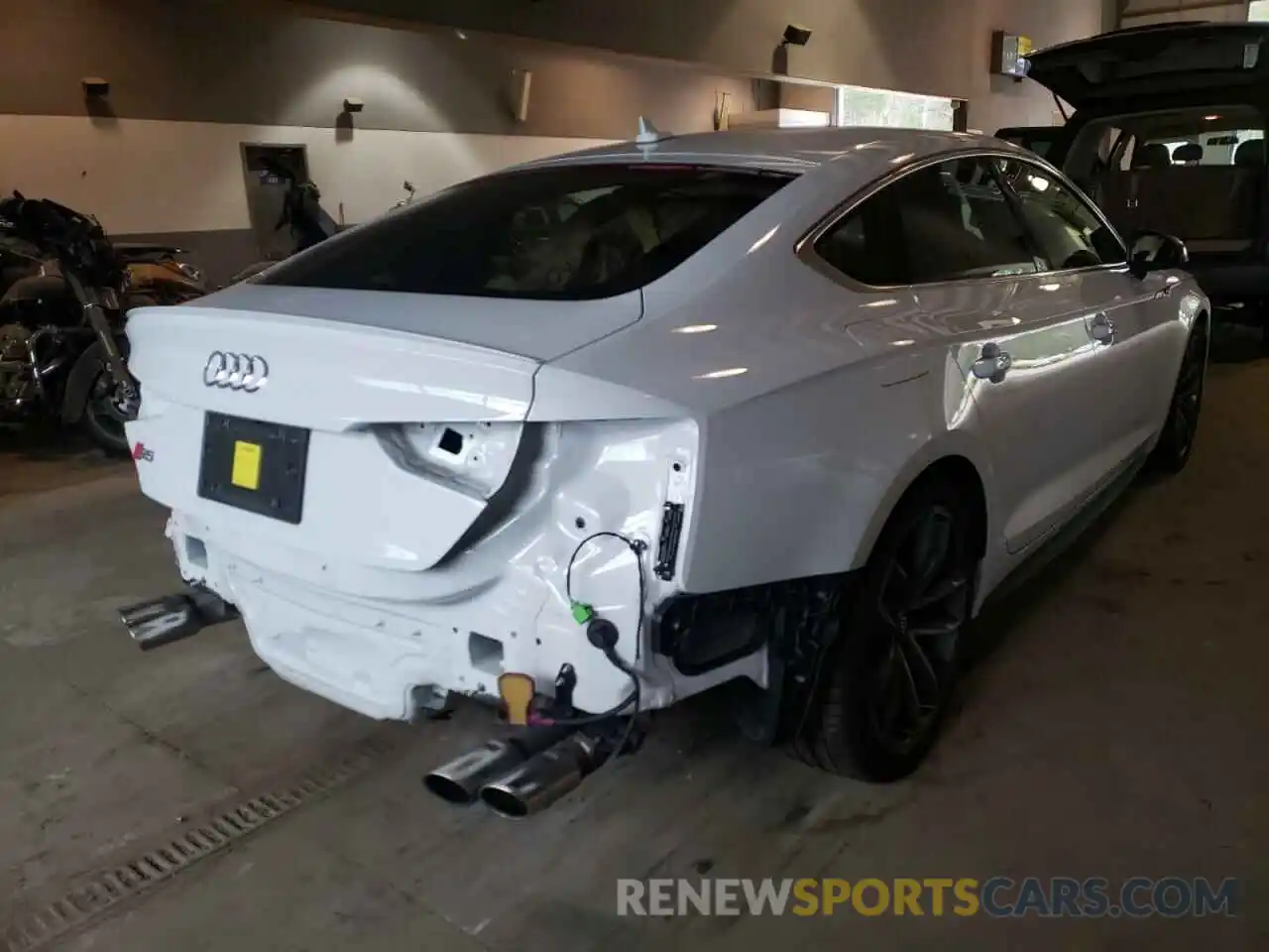 4 Photograph of a damaged car WAUB4CF5XKA073565 AUDI S5/RS5 2019