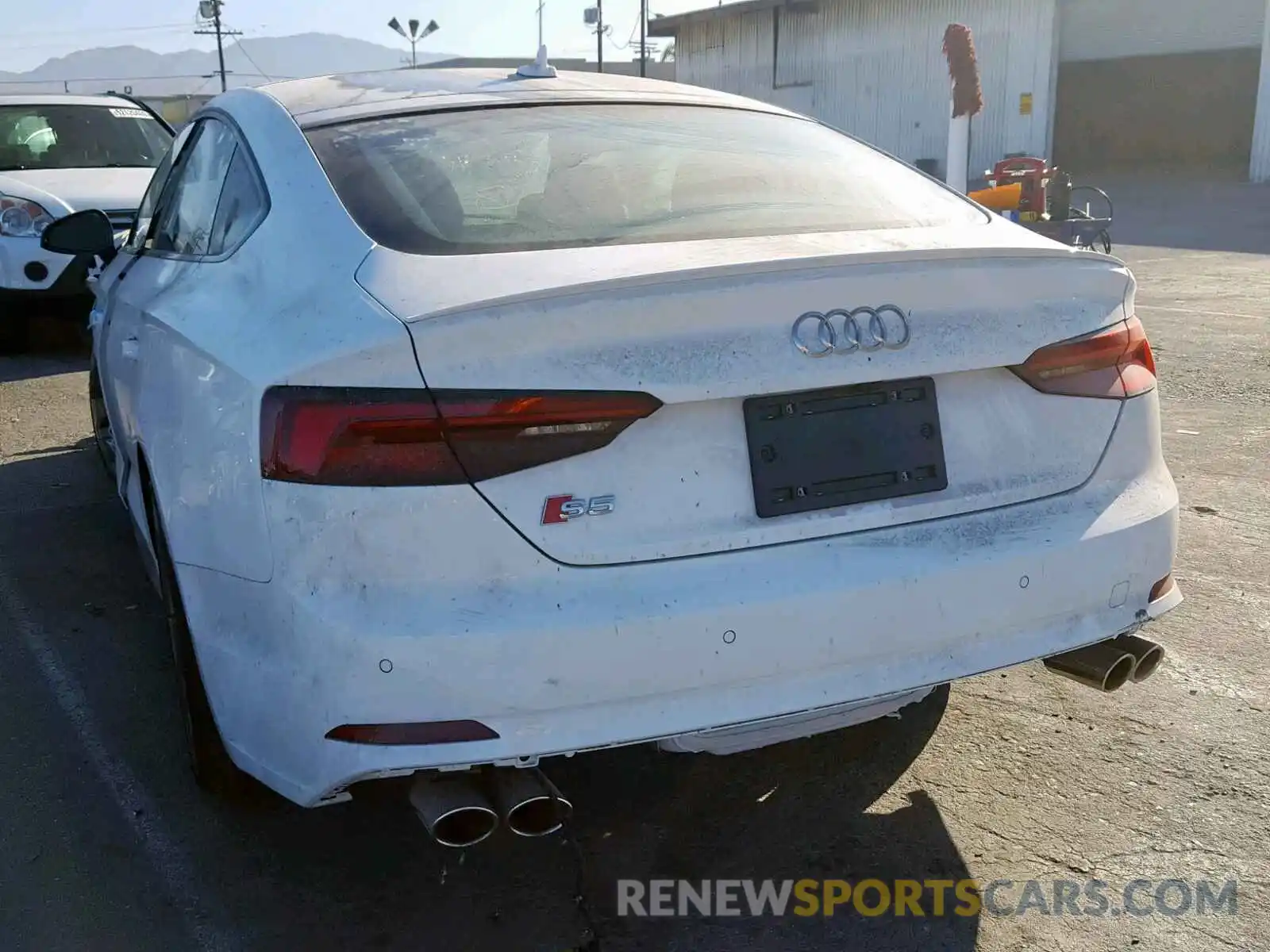 3 Photograph of a damaged car WAUC4CF52KA000680 AUDI S5/RS5 2019