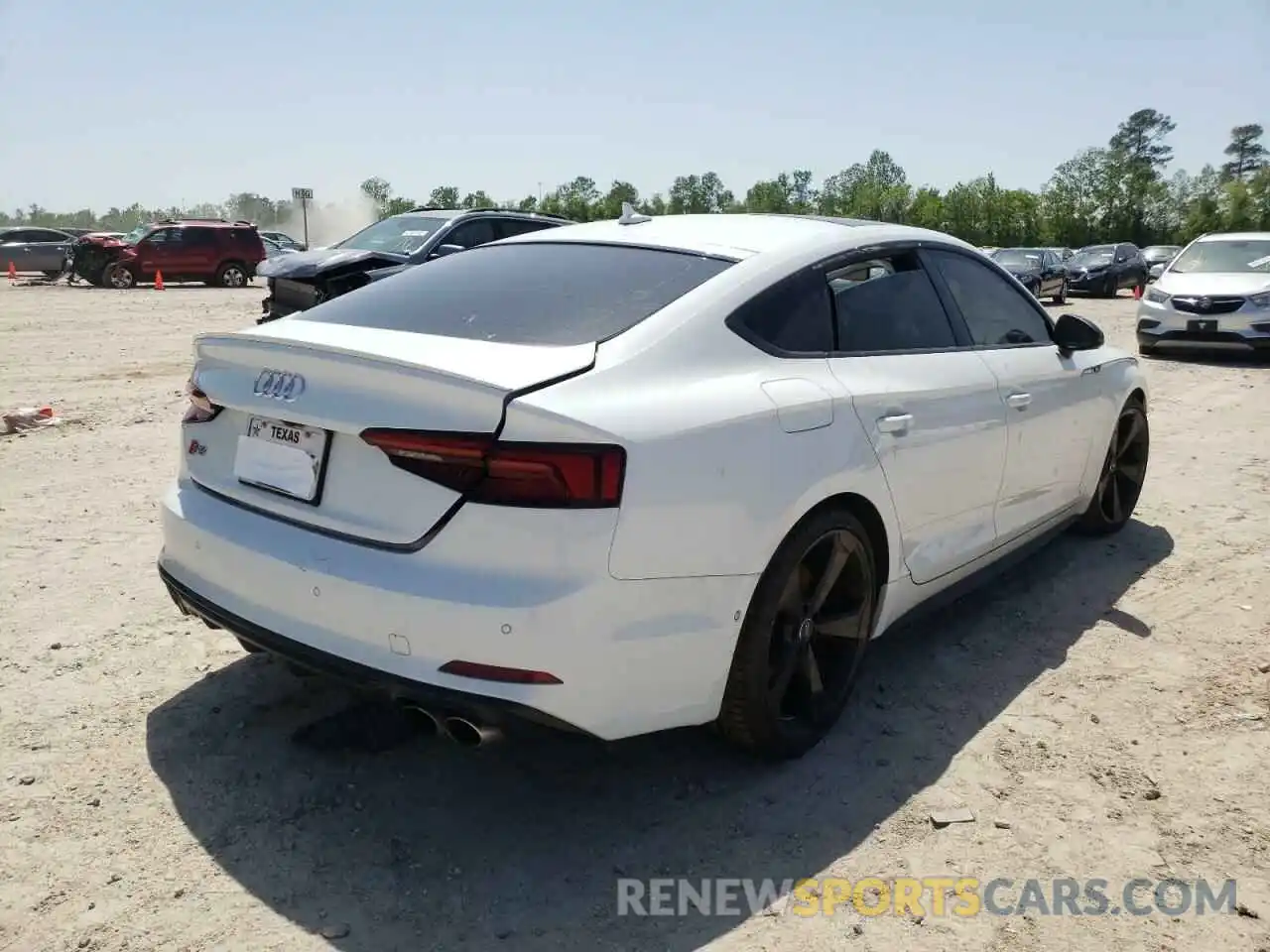 4 Photograph of a damaged car WAUC4CF53KA072021 AUDI S5/RS5 2019