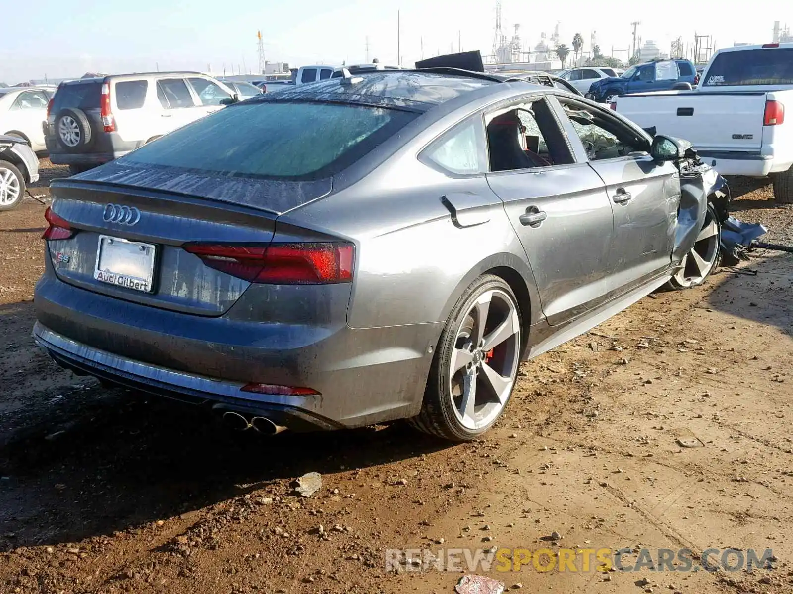 4 Photograph of a damaged car WAUC4CF54KA002396 AUDI S5/RS5 2019