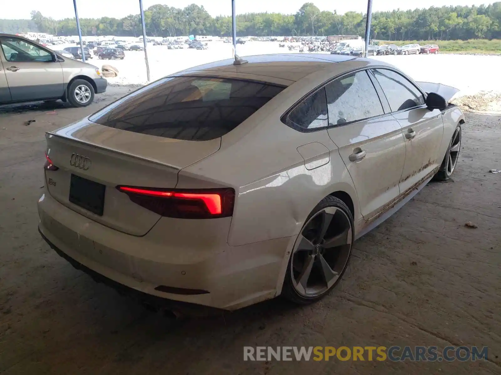 4 Photograph of a damaged car WAUC4CF54KA083058 AUDI S5/RS5 2019