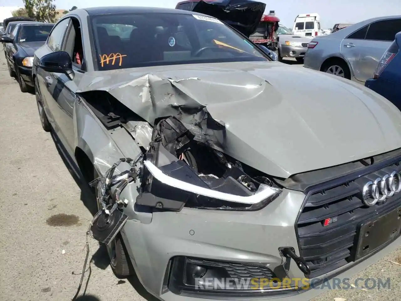 9 Photograph of a damaged car WAUC4CF55KA025590 AUDI S5/RS5 2019