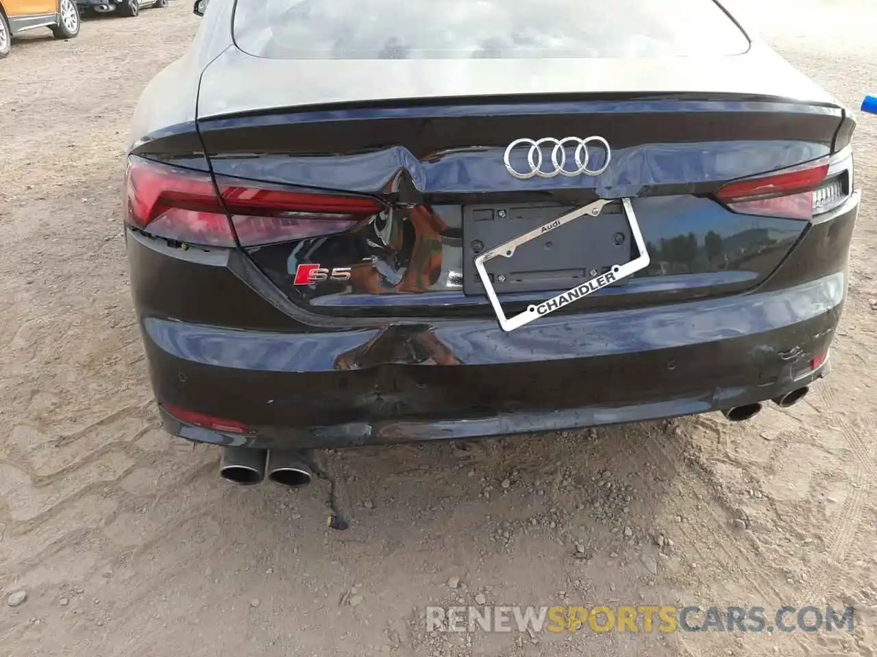 9 Фотография поврежденного автомобиля WAUC4CF58KA084181 AUDI S5/RS5 2019