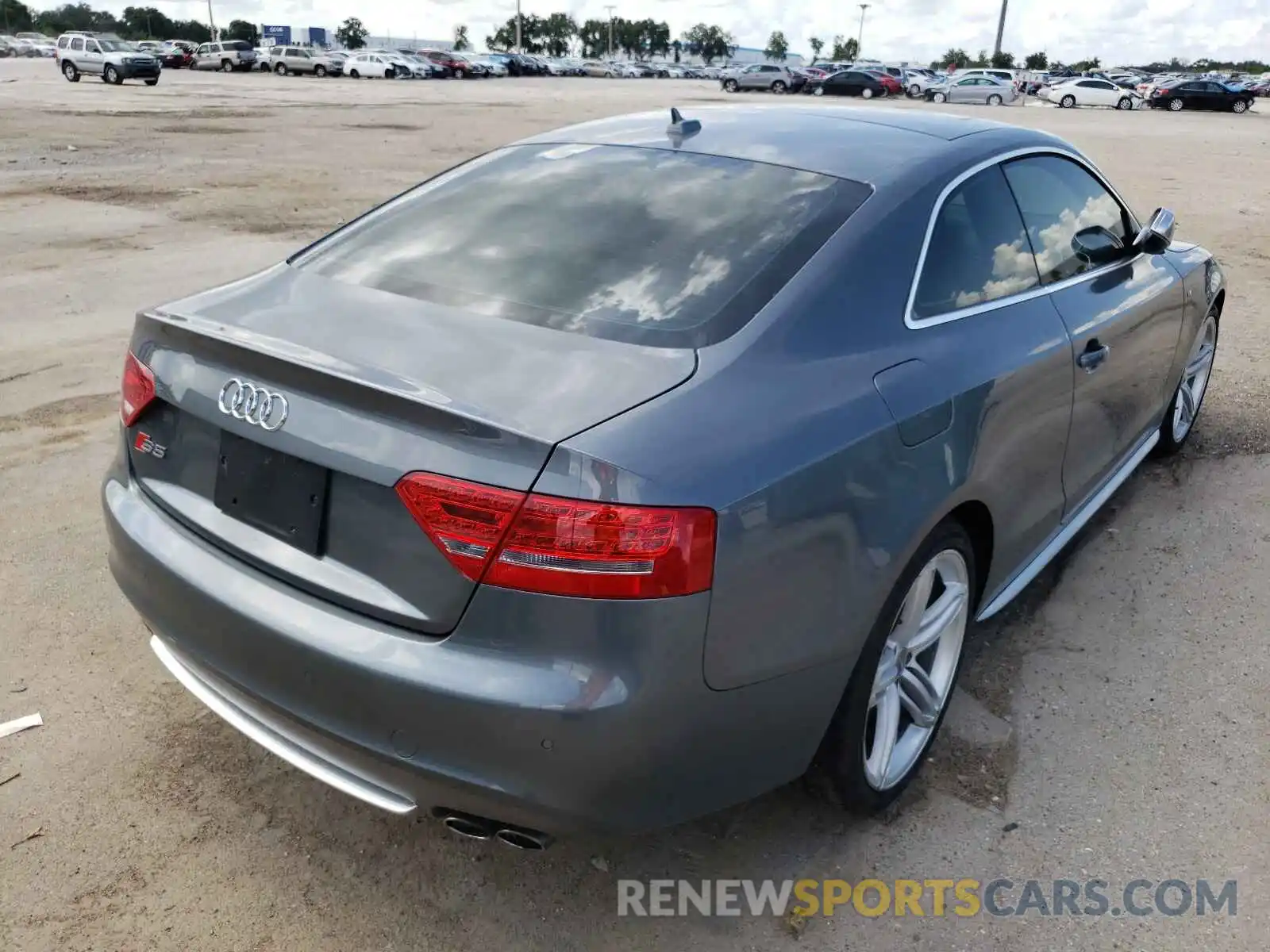 4 Photograph of a damaged car WAUCVAFR8CA003752 AUDI S5/RS5 2019