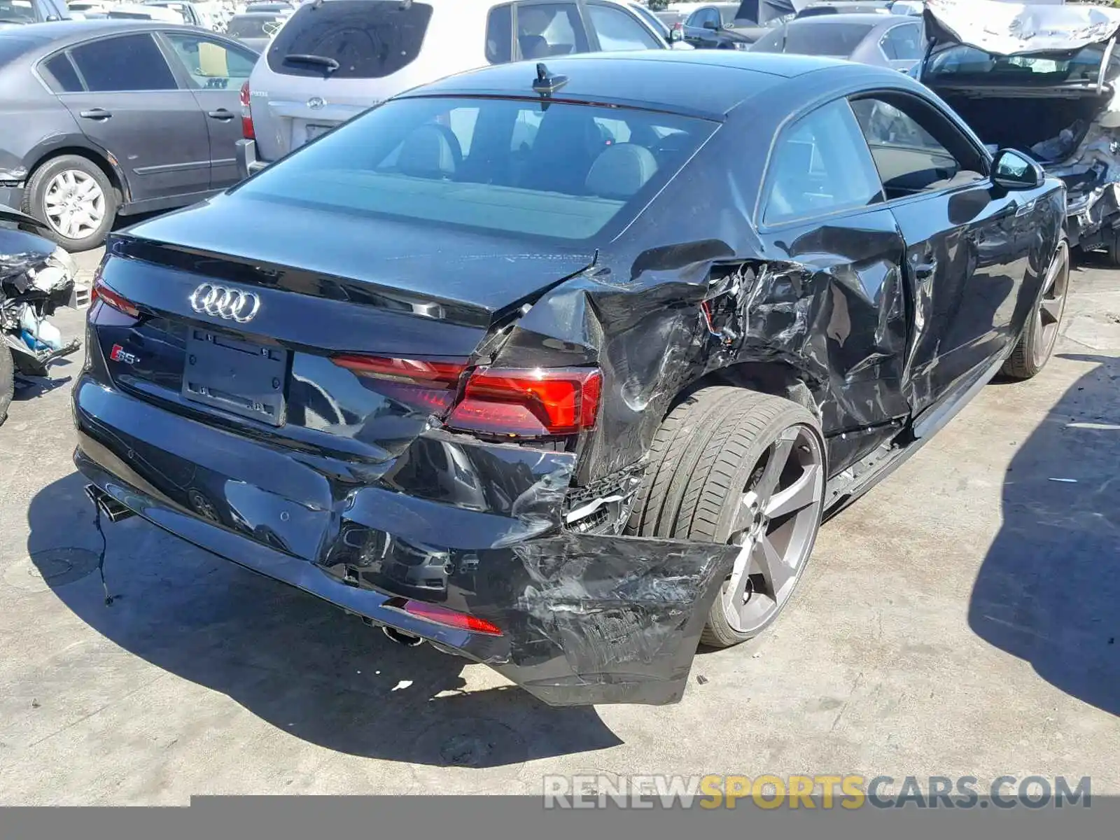 4 Photograph of a damaged car WAUP4AF5XKA001274 AUDI S5/RS5 2019