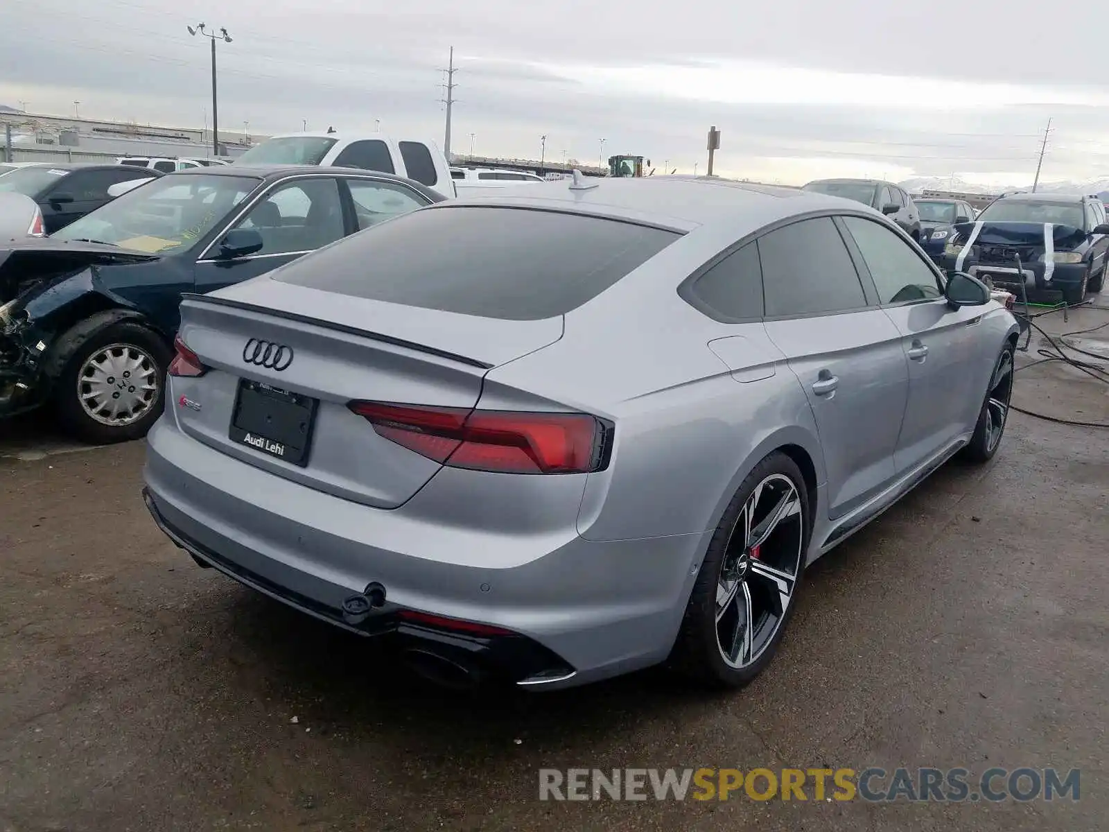 4 Photograph of a damaged car WUABWCF51KA902992 AUDI S5/RS5 2019