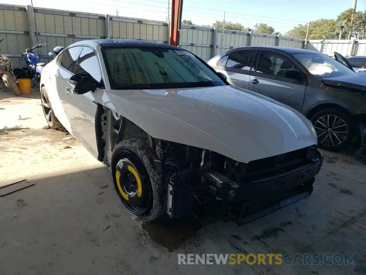 1 Photograph of a damaged car WUABWCF52KA900930 AUDI S5/RS5 2019