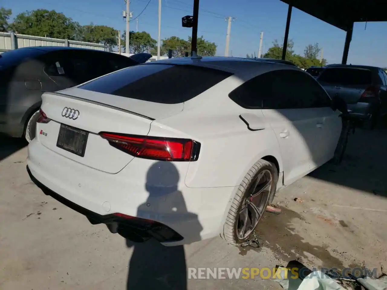 4 Photograph of a damaged car WUABWCF52KA900930 AUDI S5/RS5 2019