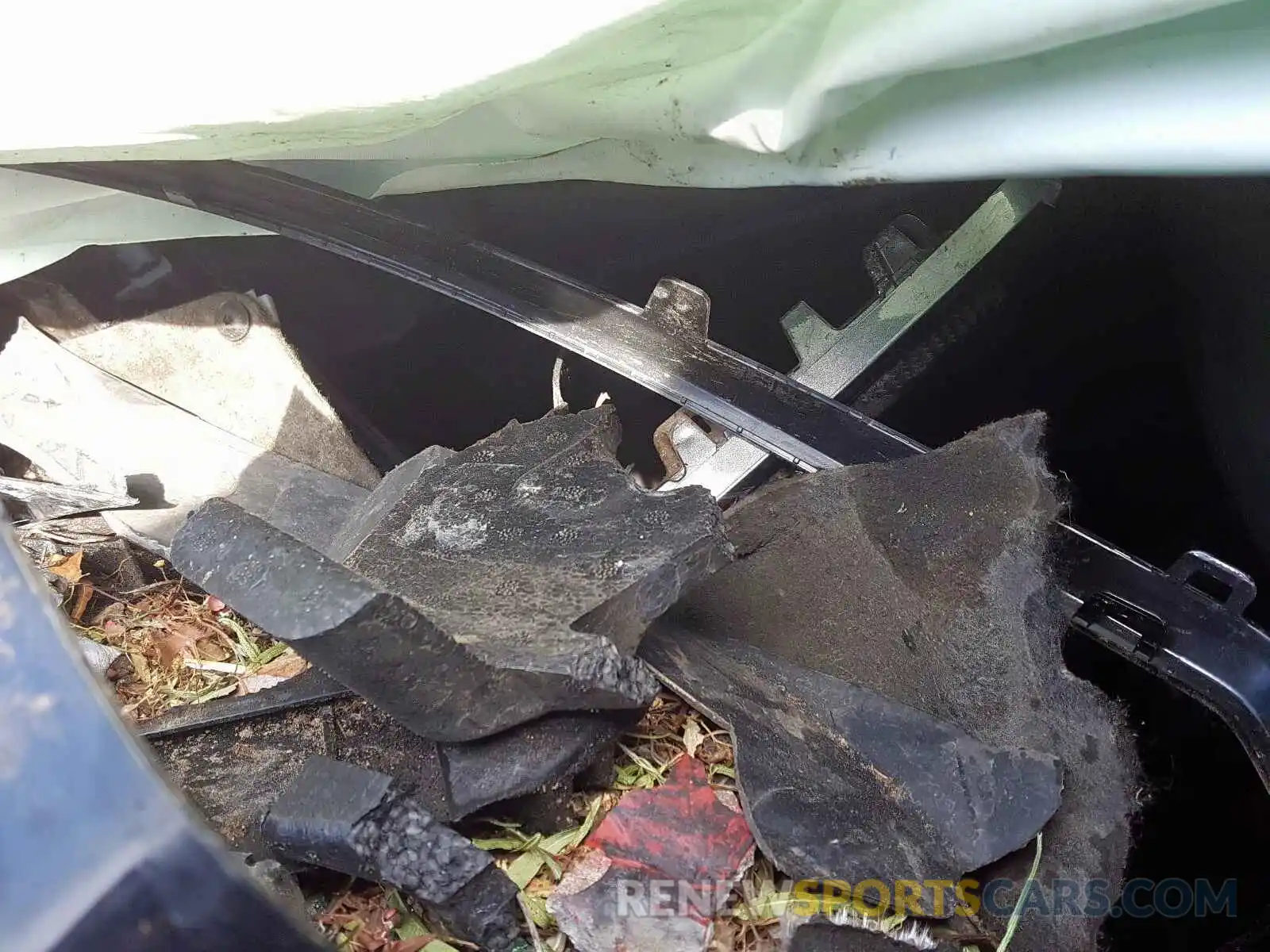 6 Photograph of a damaged car WUABWCF54KA905479 AUDI S5/RS5 2019