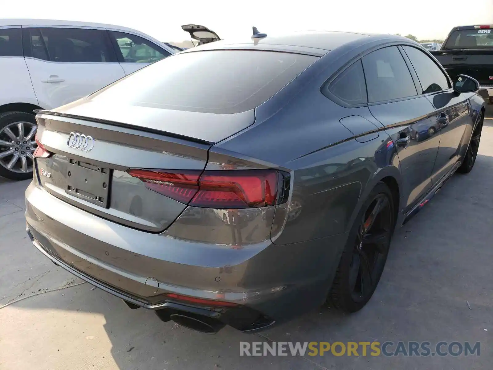 4 Фотография поврежденного автомобиля WUABWCF55KA902607 AUDI S5/RS5 2019