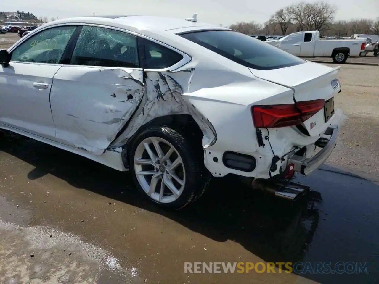 9 Photograph of a damaged car WAUC4CF59LA004677 AUDI S5/RS5 2020