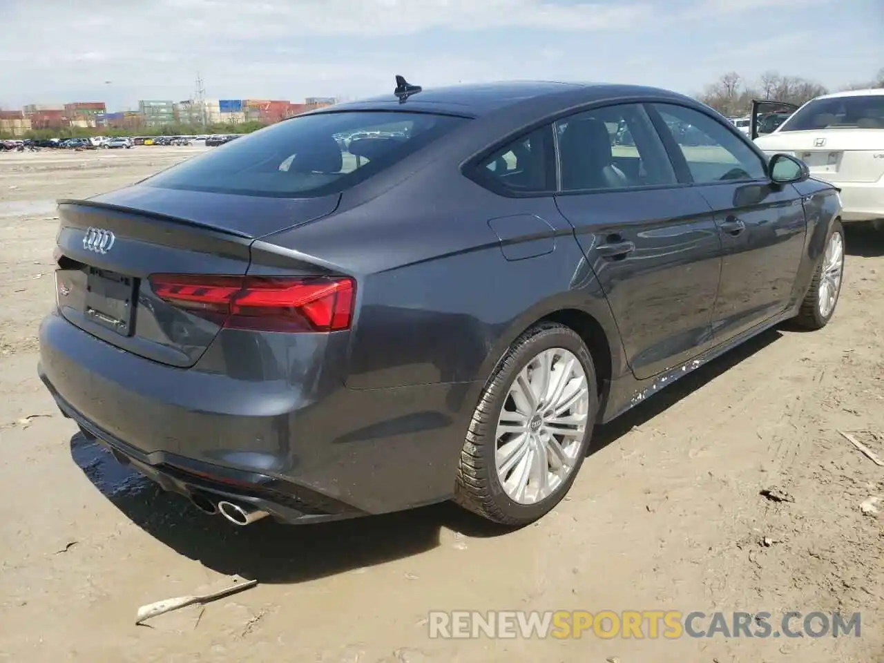 4 Photograph of a damaged car WAUC4CF50MA026861 AUDI S5/RS5 2021