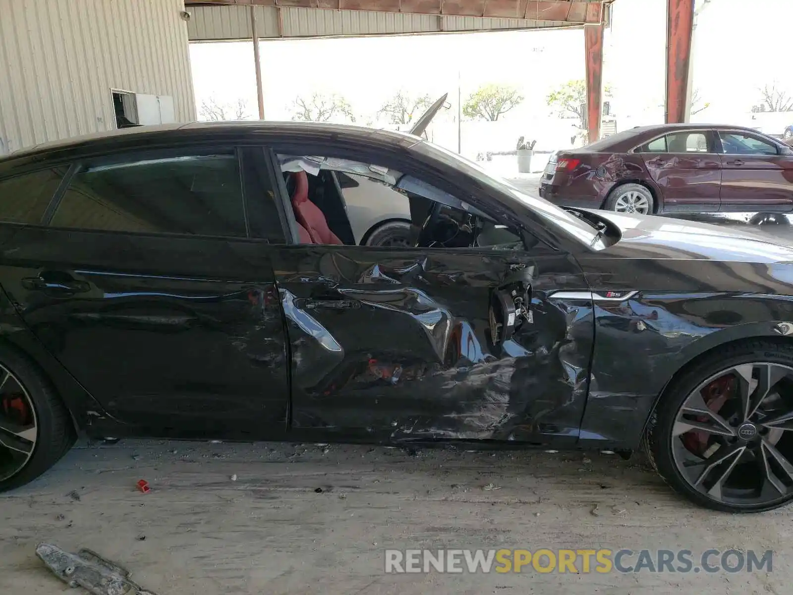 9 Photograph of a damaged car WAUC4CF57MA022371 AUDI S5/RS5 2021