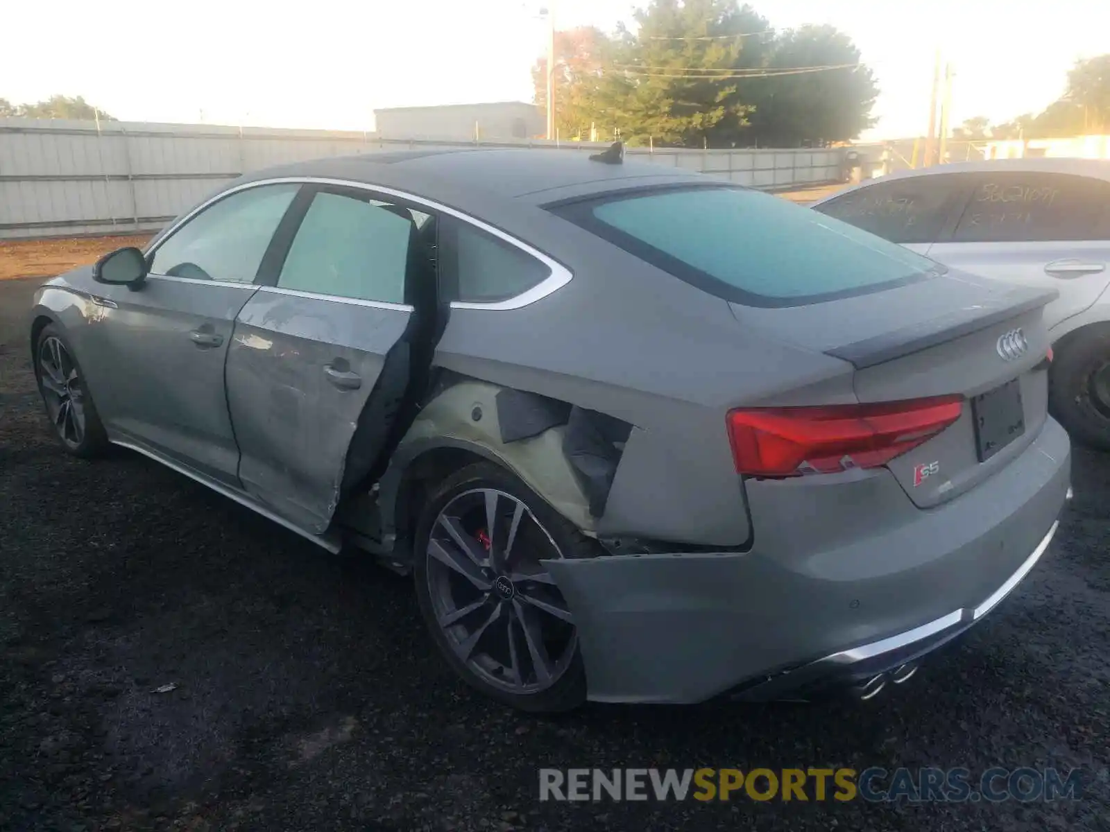 3 Photograph of a damaged car WAUC4CF59MA046462 AUDI S5/RS5 2021