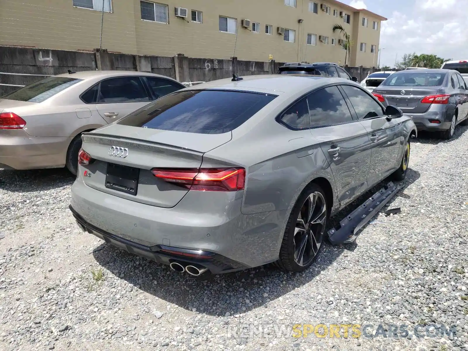 4 Photograph of a damaged car WAUC4CF5XMA032392 AUDI S5/RS5 2021