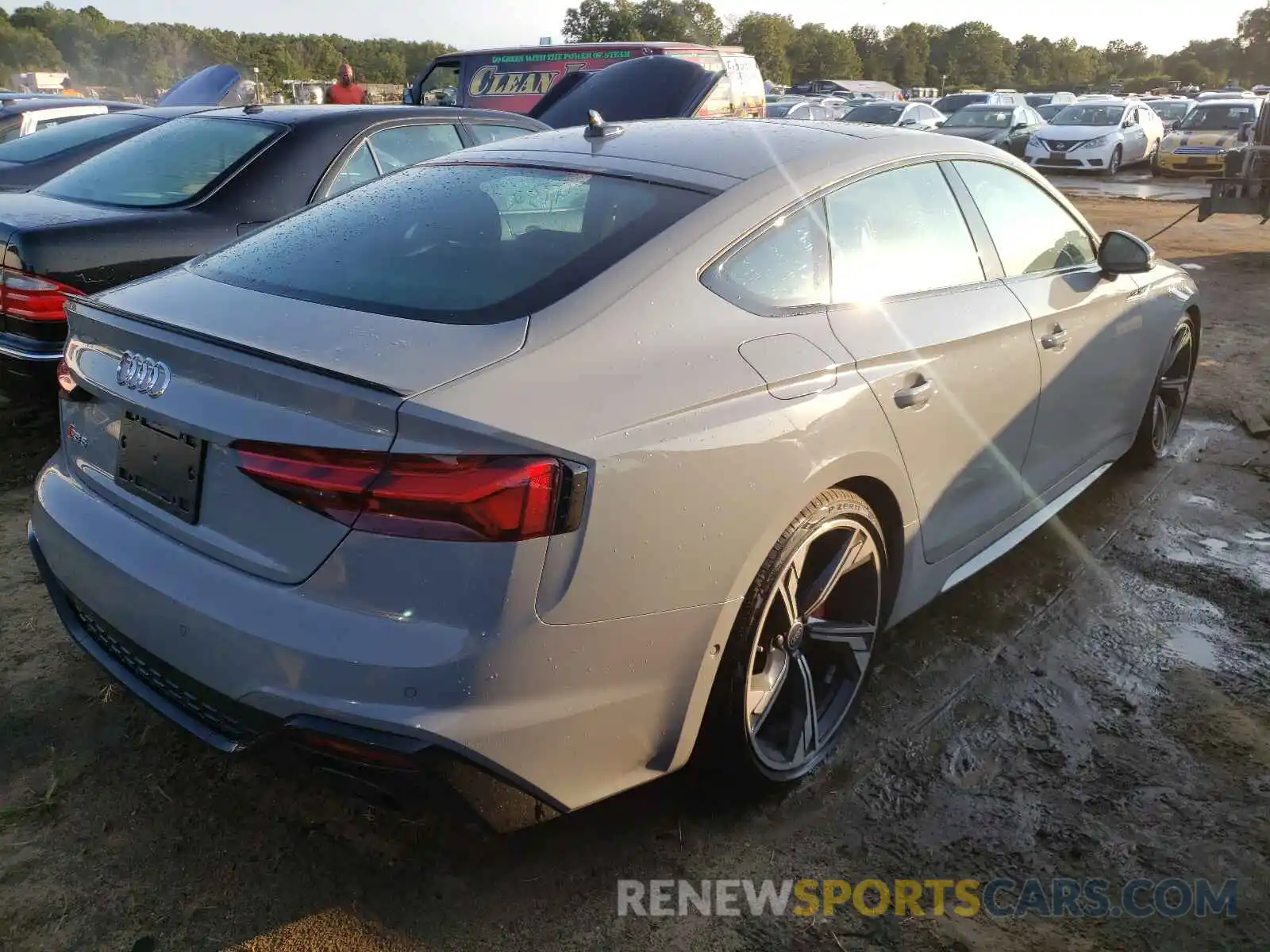 4 Photograph of a damaged car WUAAWCF51MA902151 AUDI S5/RS5 2021