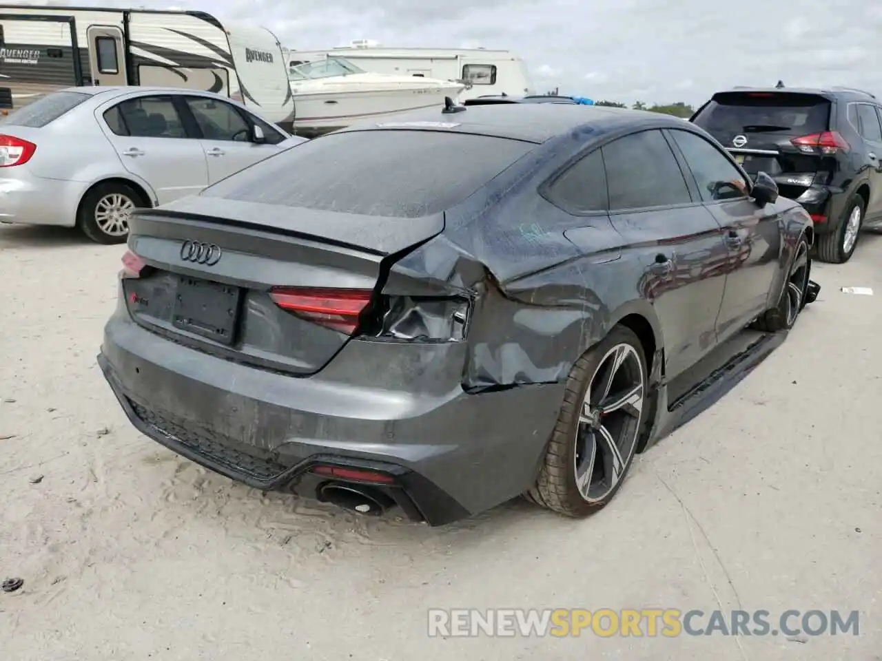 4 Photograph of a damaged car WUAAWCF52MA904099 AUDI S5/RS5 2021