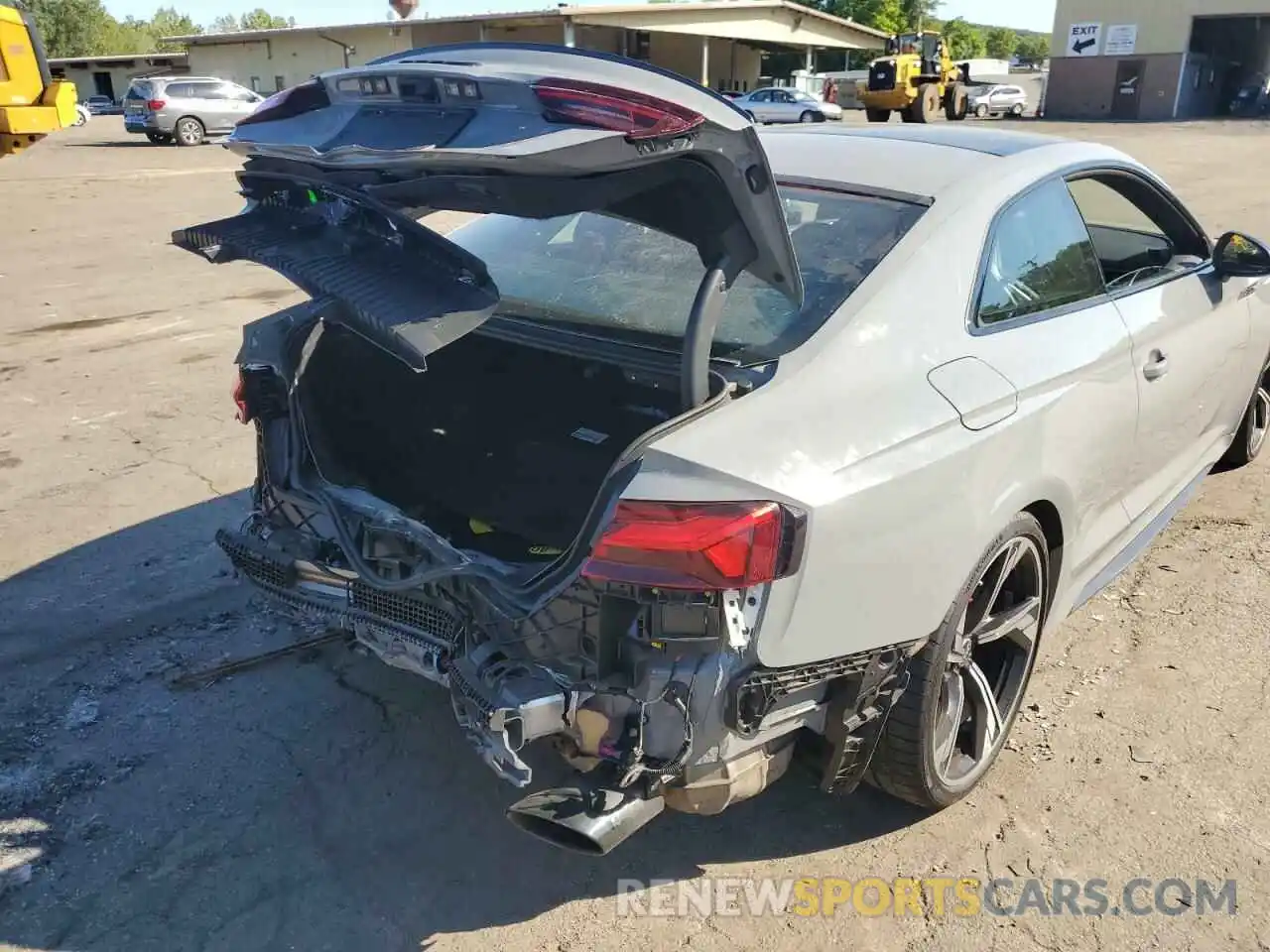 9 Photograph of a damaged car WUANWAF52MA904982 AUDI S5/RS5 2021