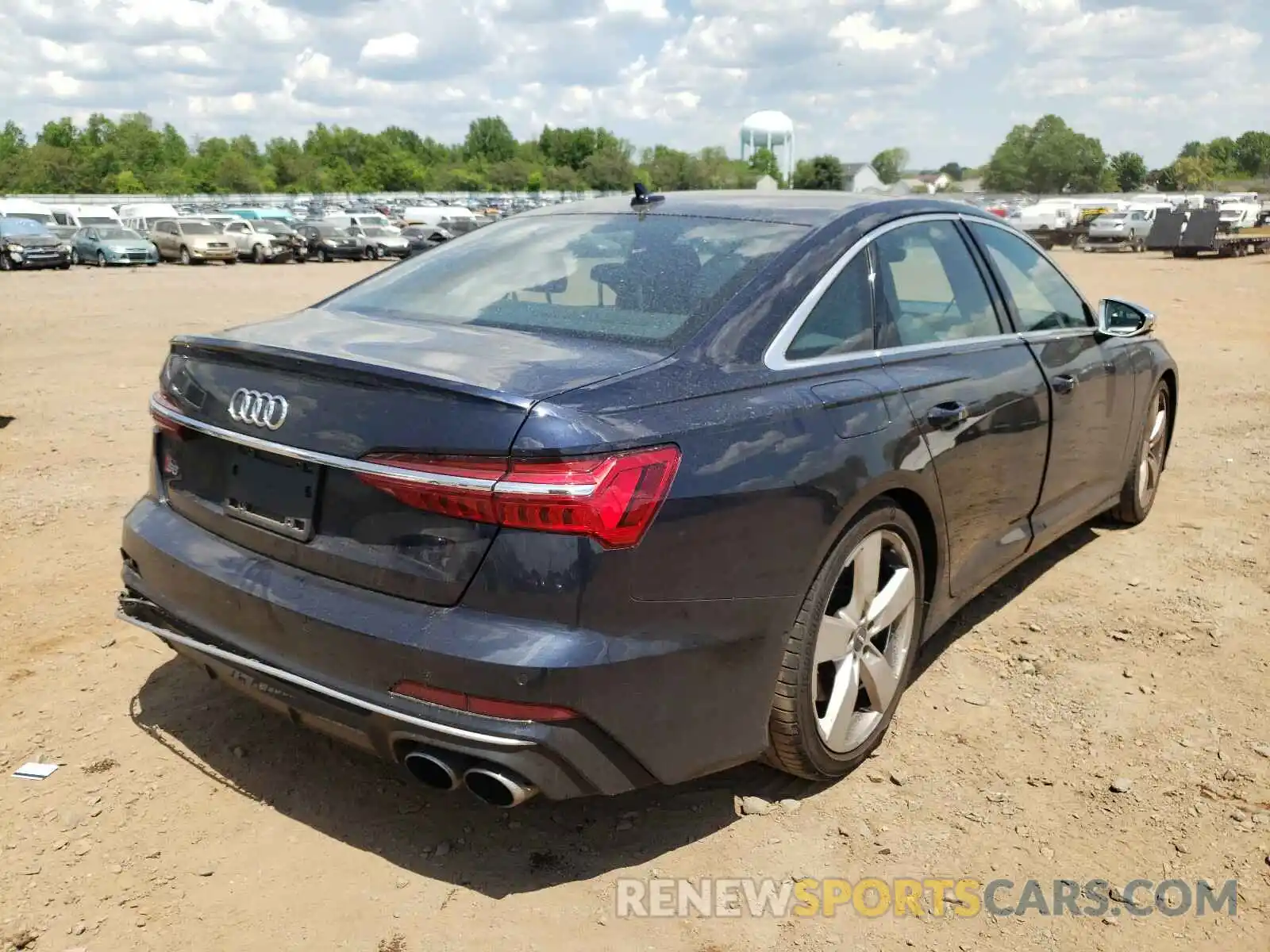 4 Photograph of a damaged car WAUDFAF27LN087172 AUDI S6/RS6 2020