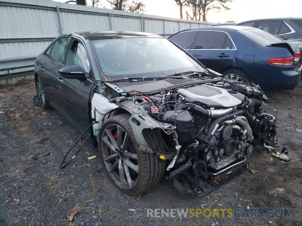 1 Photograph of a damaged car WAUDFAF28LN045254 AUDI S6/RS6 2020