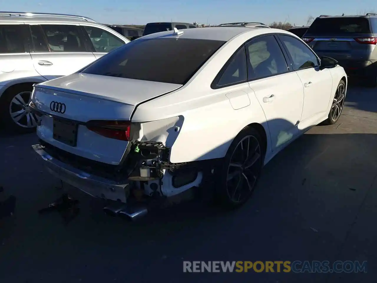 4 Photograph of a damaged car WAUFFAF29MN048027 AUDI S6/RS6 2021