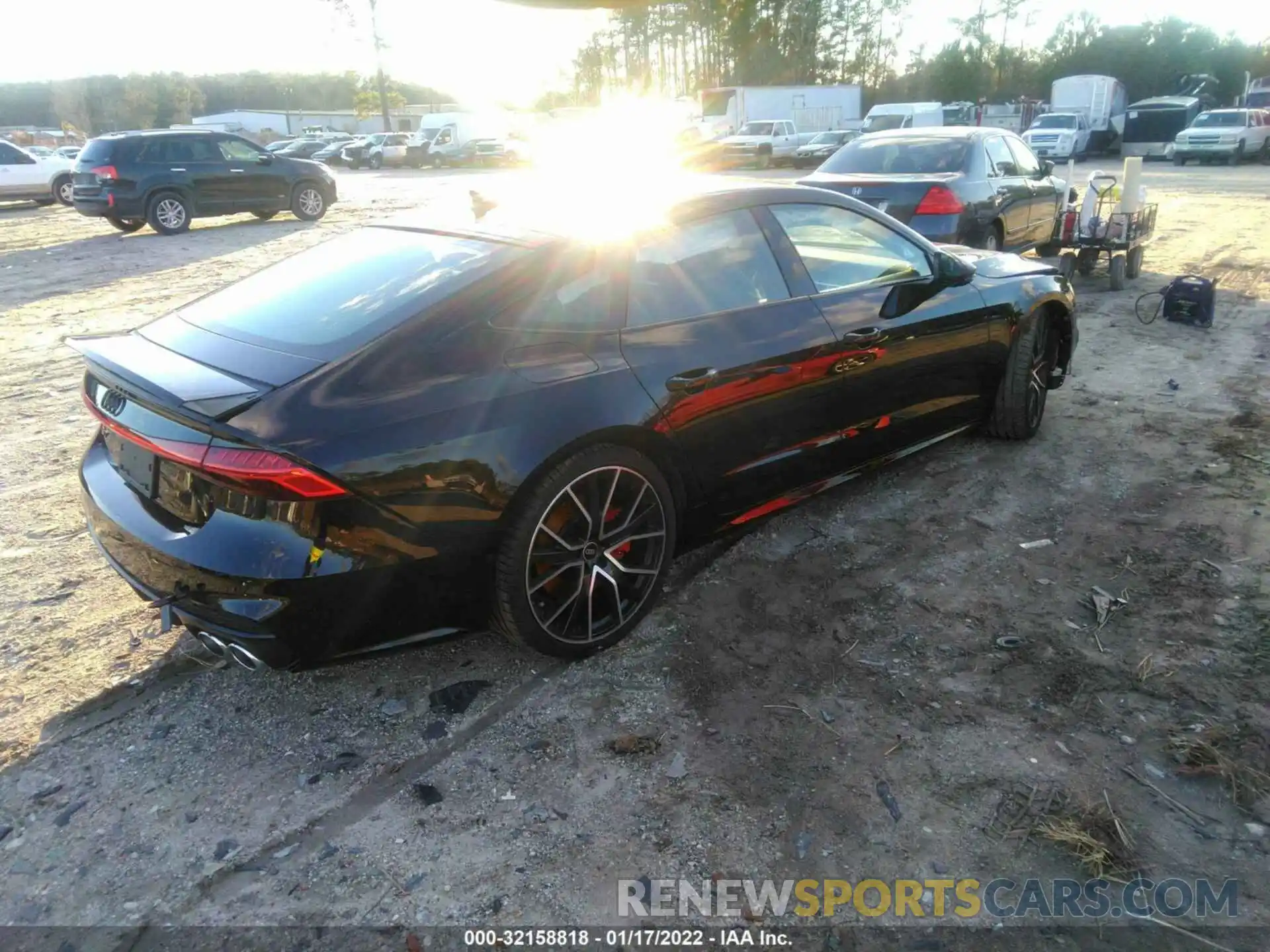 4 Photograph of a damaged car WAUSFBF24MN060106 AUDI S7 2021