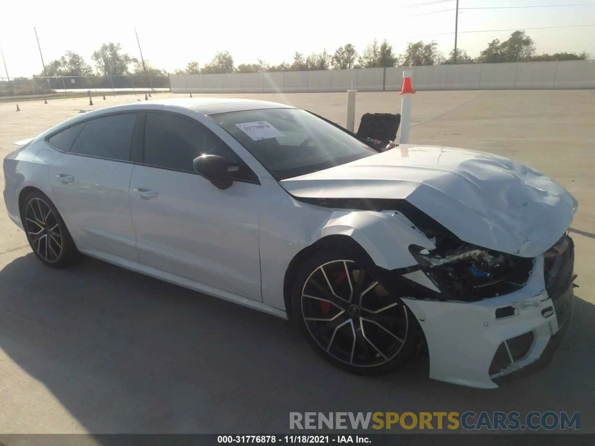 1 Photograph of a damaged car WAUSFBF26MN057918 AUDI S7 2021