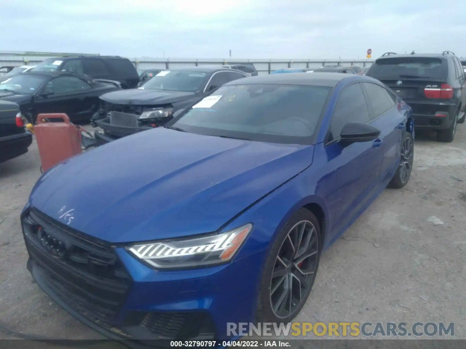 2 Photograph of a damaged car WAUSFBF20NN018162 AUDI S7 2022