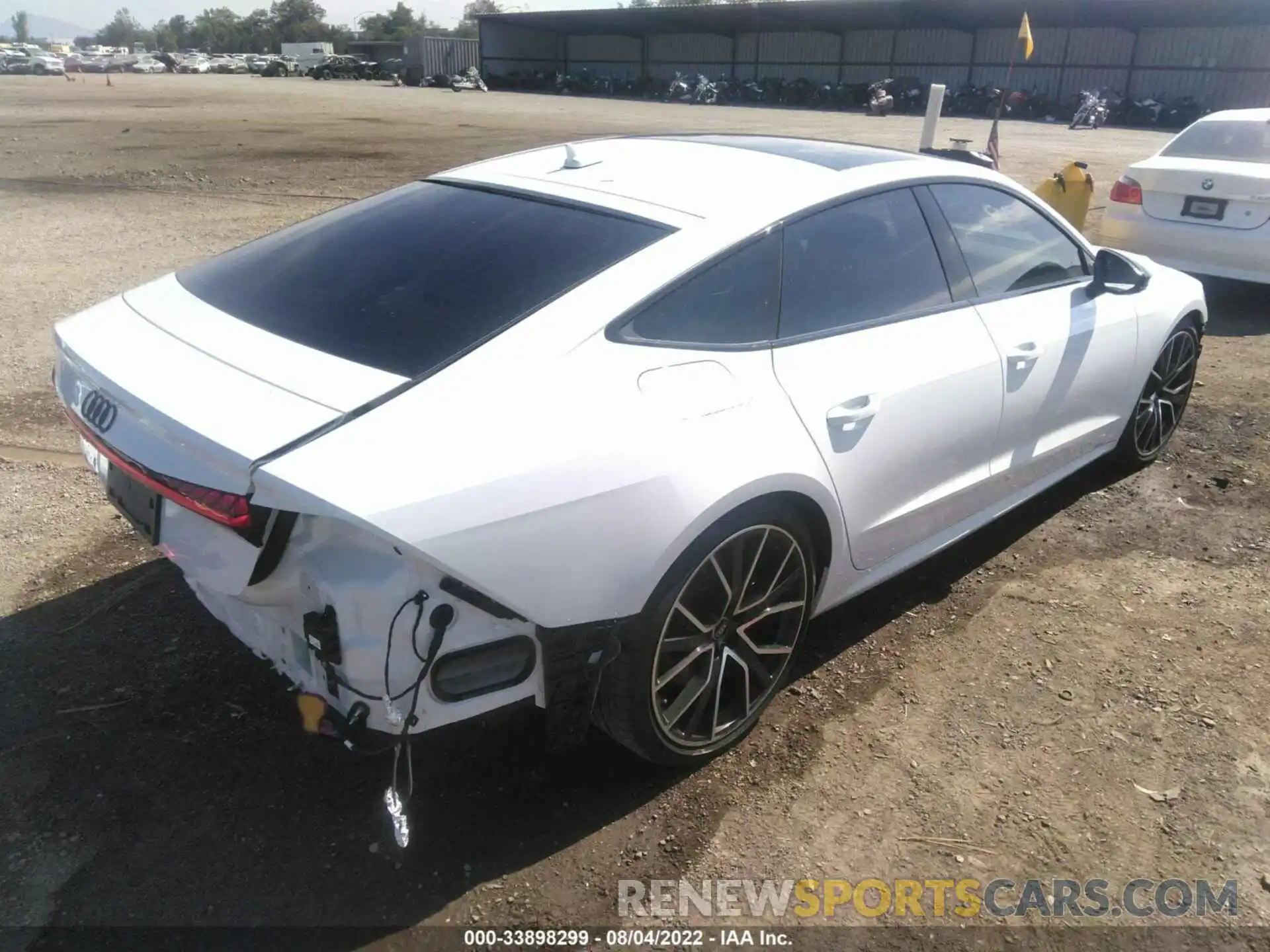 4 Photograph of a damaged car WAUSFBF26NN029974 AUDI S7 2022