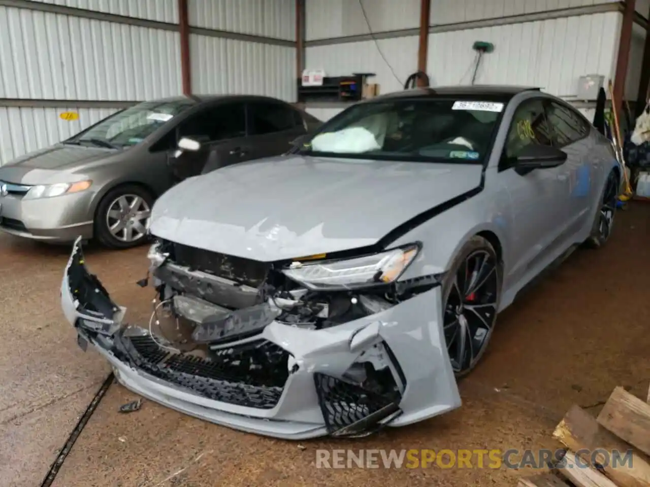 2 Photograph of a damaged car WUAPCBF26MN901654 AUDI S7/RS7 2021