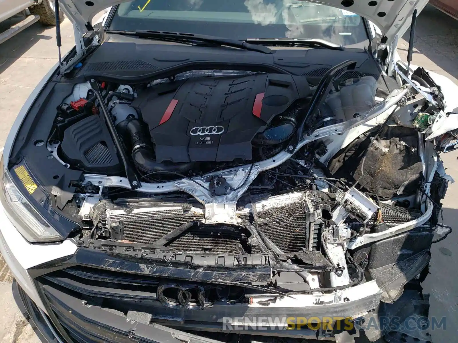 7 Photograph of a damaged car WAU8SAF80LN015358 AUDI S8 2020