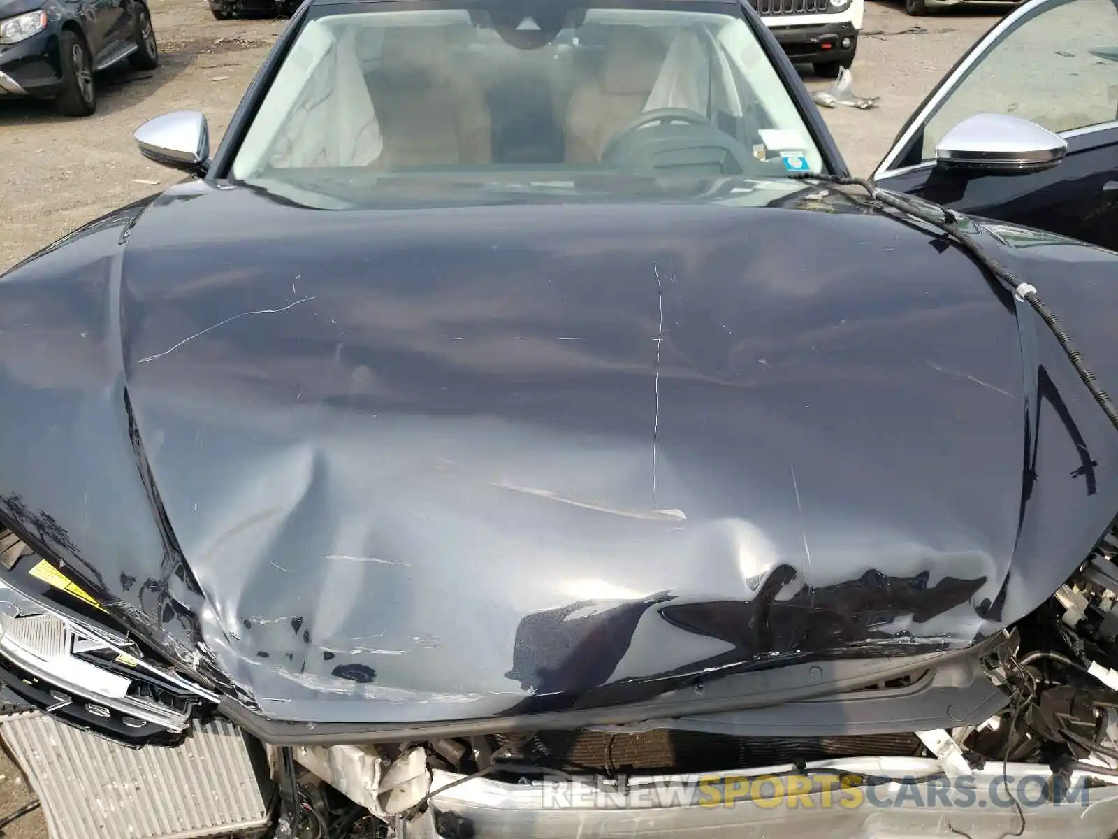 7 Photograph of a damaged car WAU8SAF81LN002246 AUDI S8 2020