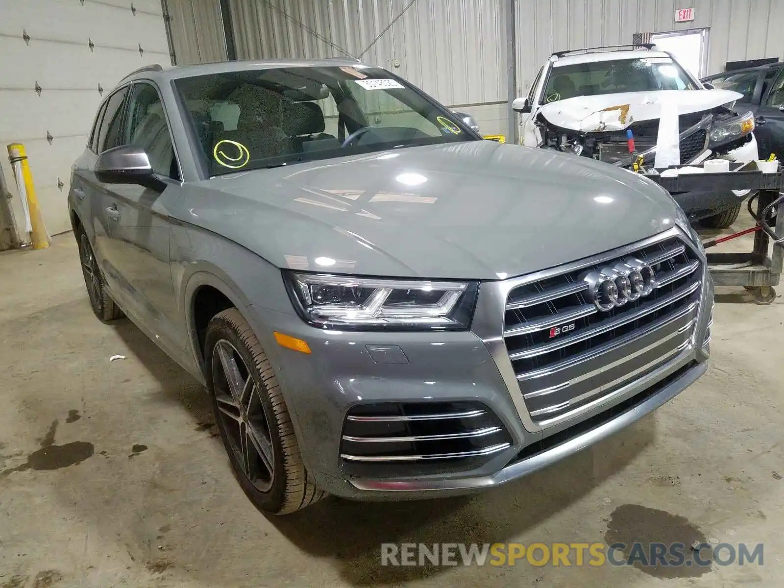 1 Фотография поврежденного автомобиля WA1A4AFYXK2026893 AUDI SQ5 2019