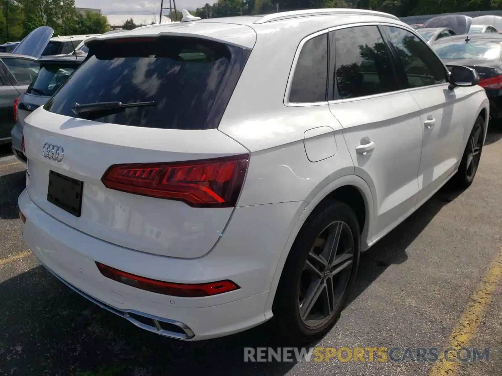 4 Фотография поврежденного автомобиля WA1B4AFY0K2071538 AUDI SQ5 2019