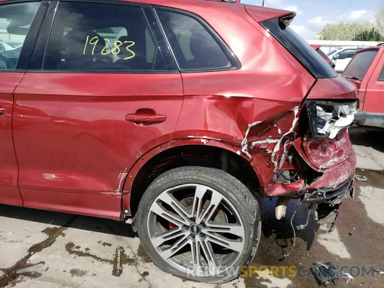 9 Фотография поврежденного автомобиля WA1B4AFY0K2110449 AUDI SQ5 2019