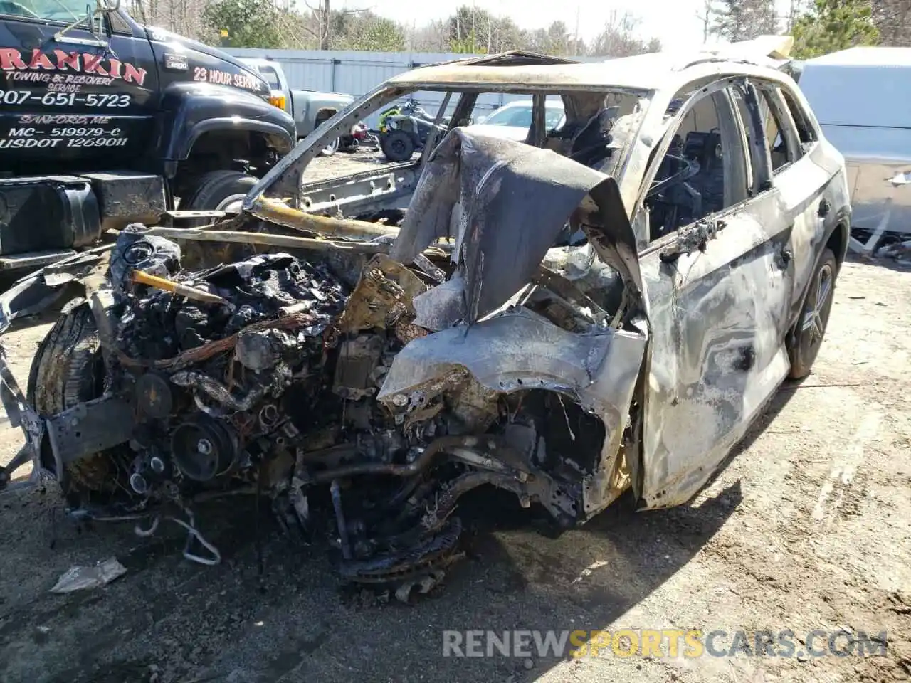 2 Photograph of a damaged car WA1B4AFY1K2029881 AUDI SQ5 2019