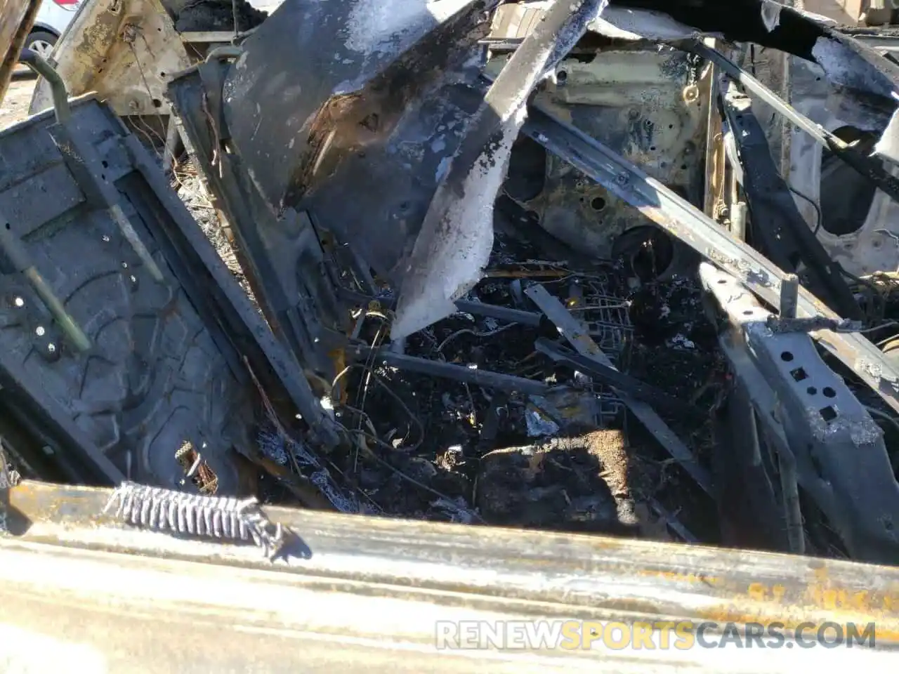 6 Photograph of a damaged car WA1B4AFY1K2029881 AUDI SQ5 2019