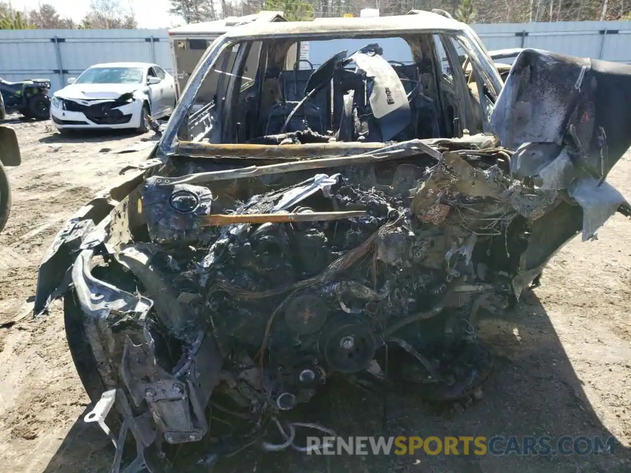 9 Photograph of a damaged car WA1B4AFY1K2029881 AUDI SQ5 2019