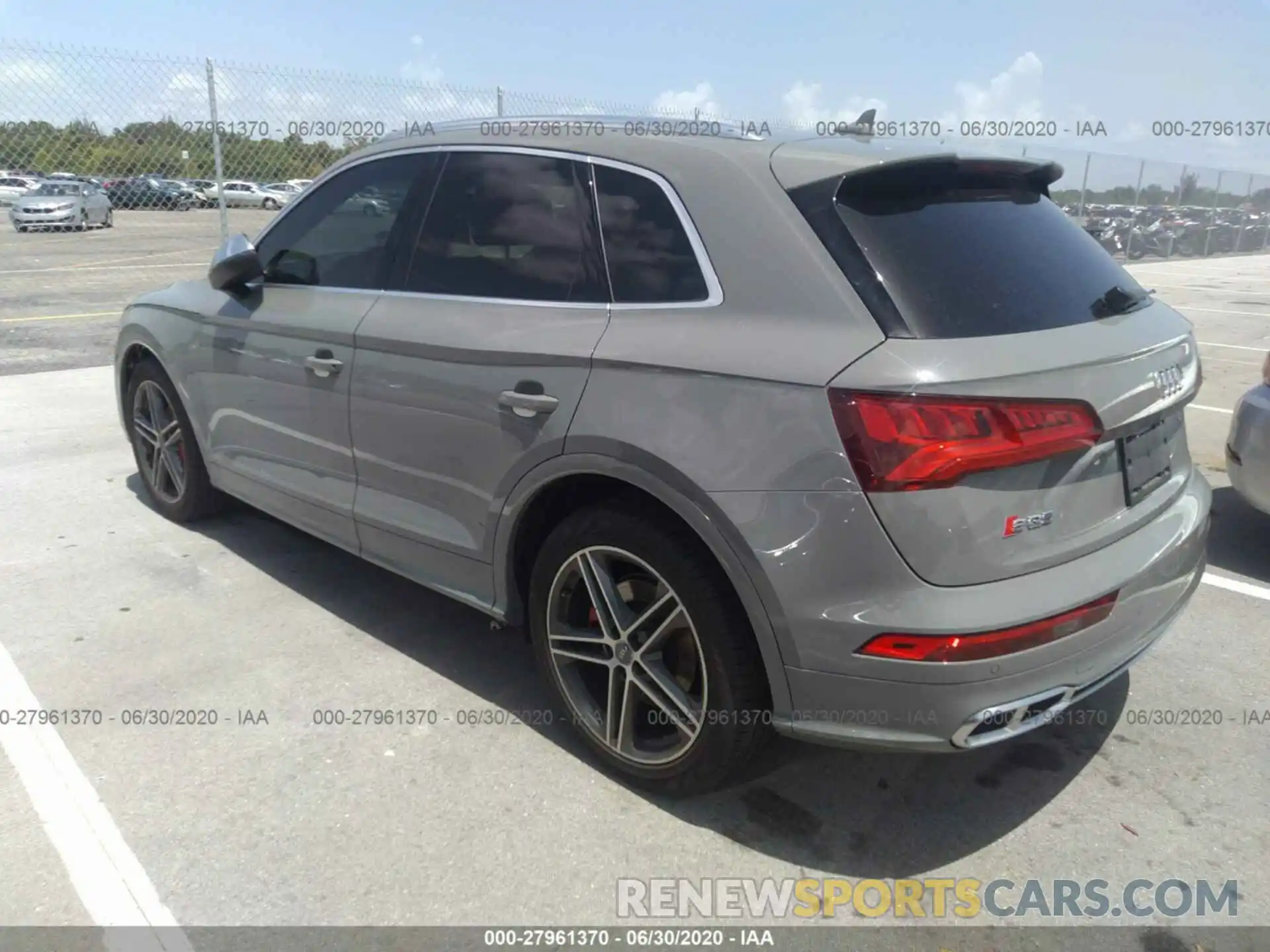 3 Фотография поврежденного автомобиля WA1B4AFY1K2080409 AUDI SQ5 2019