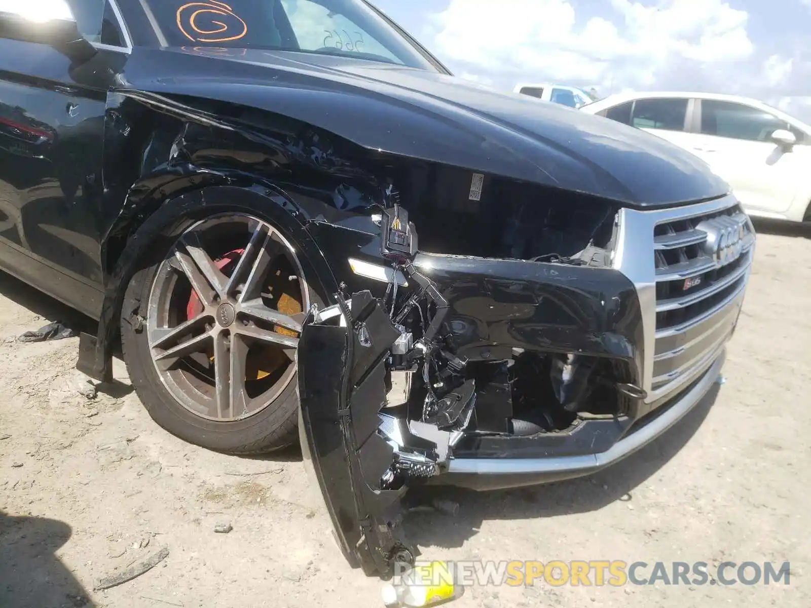 9 Photograph of a damaged car WA1B4AFY2K2001281 AUDI SQ5 2019