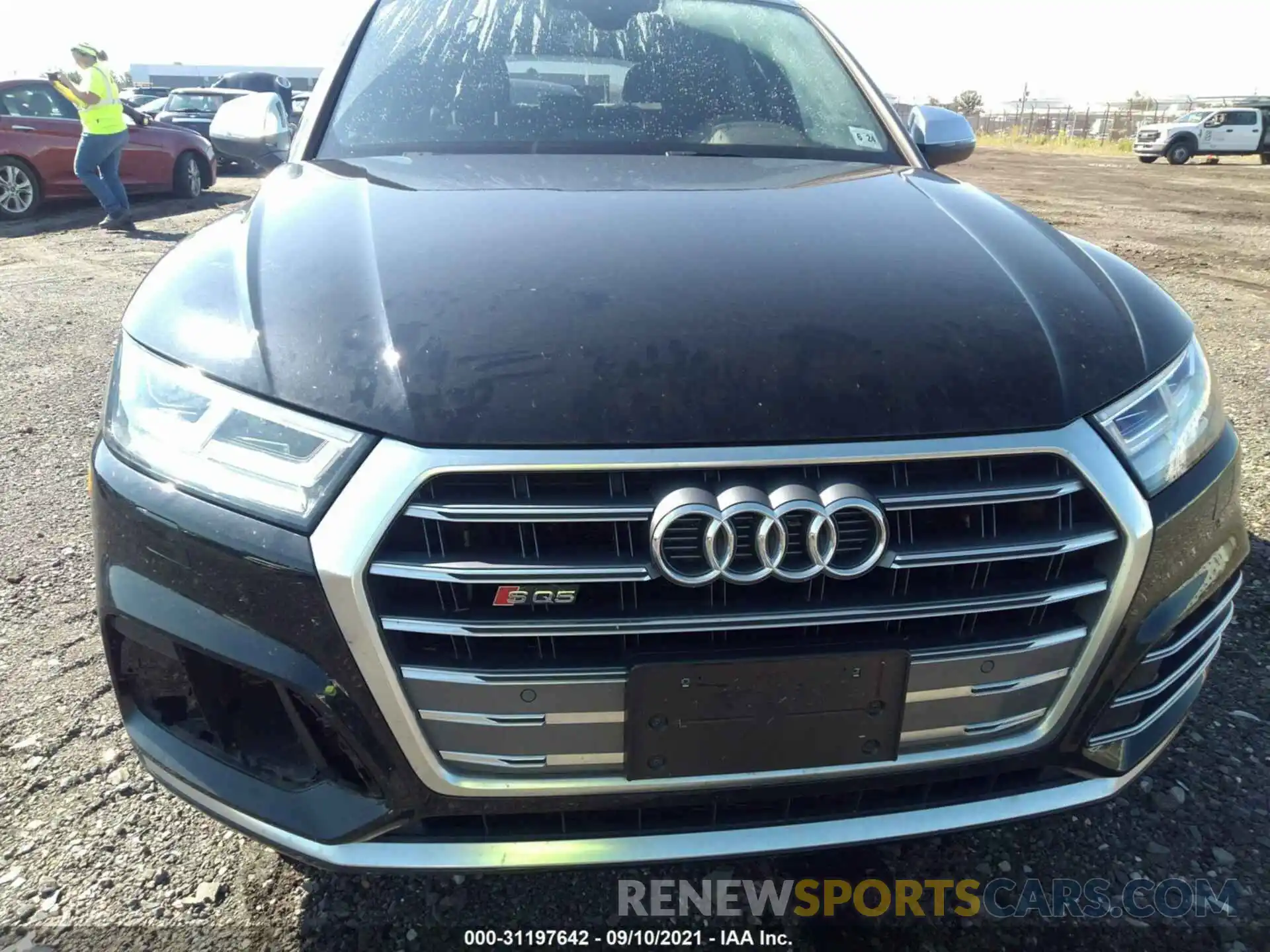 6 Photograph of a damaged car WA1B4AFY2K2113742 AUDI SQ5 2019