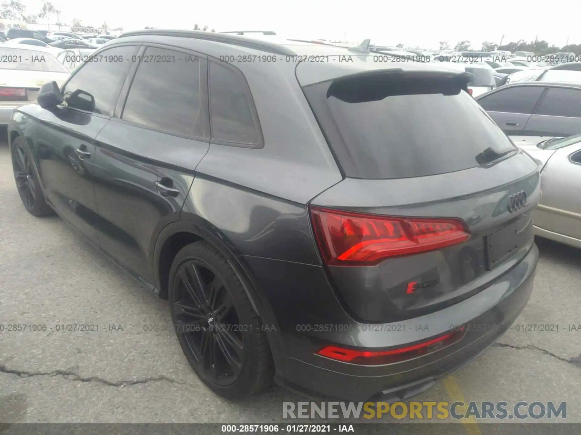 3 Фотография поврежденного автомобиля WA1B4AFY2K2116656 AUDI SQ5 2019