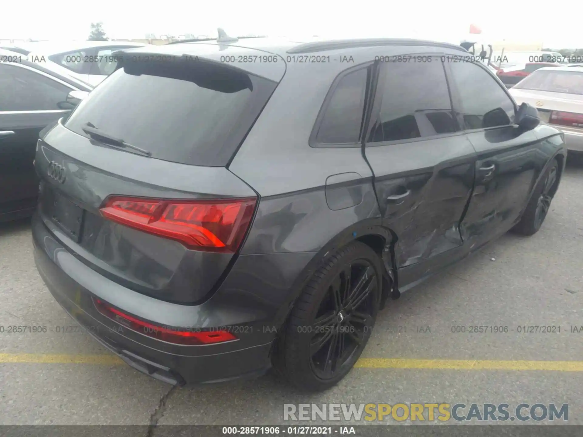 4 Фотография поврежденного автомобиля WA1B4AFY2K2116656 AUDI SQ5 2019